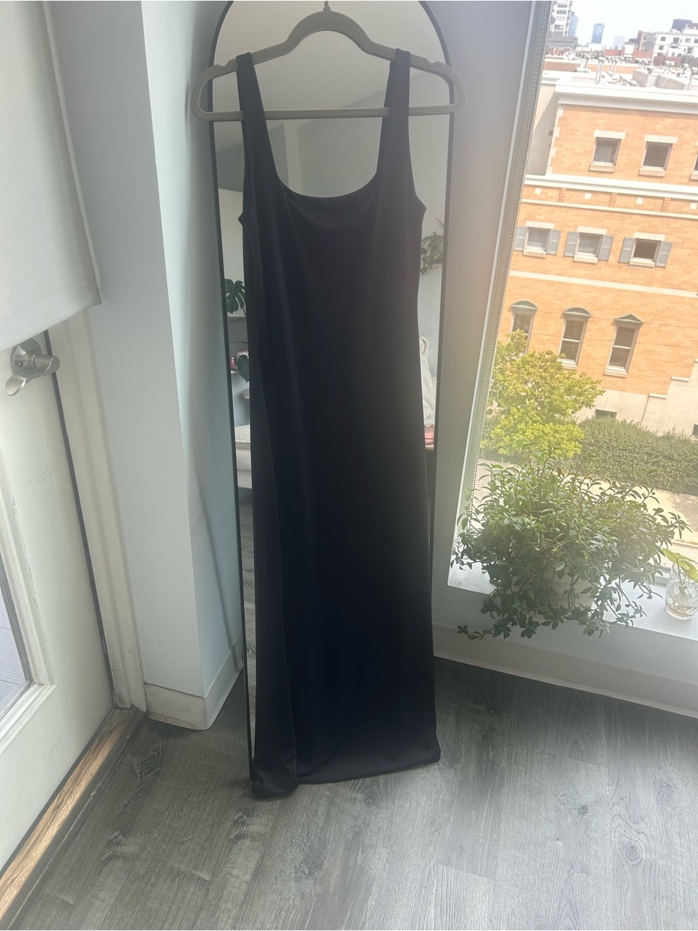 Meshki Black Square-Neck Maxi Dress - Picture 2 of 3